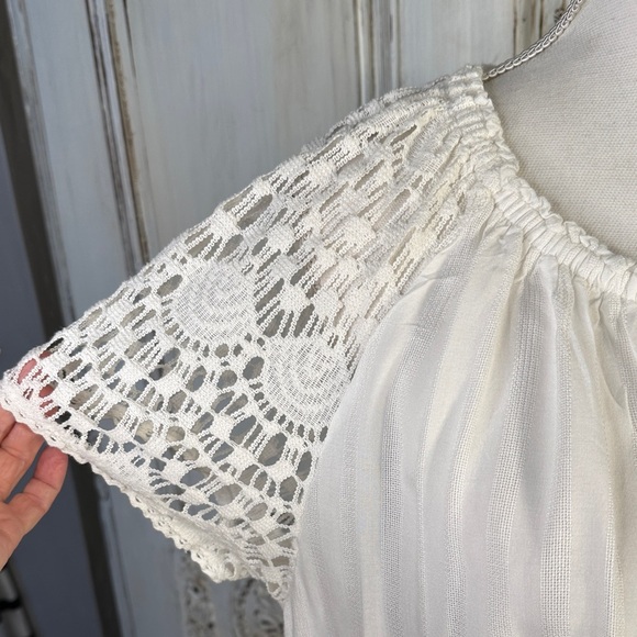 French Laundry White Lace Sleeve Milk Maid Blouse - Picture 7 of 11